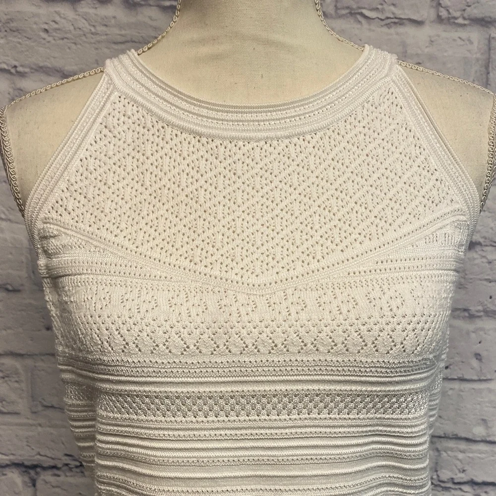 White House Black Market Textured White Knit Tank Top Size M - Picture 3 of 9